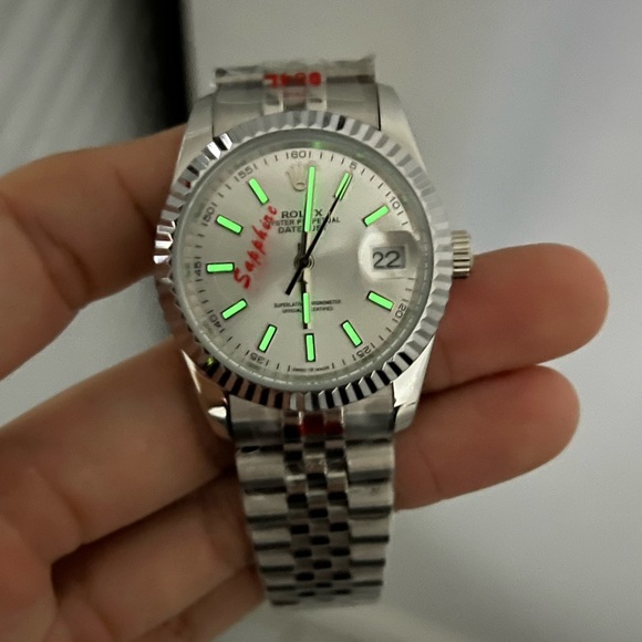 36mm Luxury Style Automatic Stainless Steel Watch Silver Dial - Picture 5 of 5